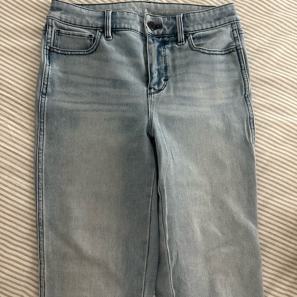 White House Black Market The Straight Women's Light Blue Jeans
